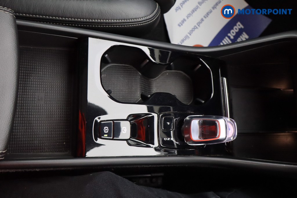 Volvo Xc40 Ultimate Automatic Petrol Plug-In Hybrid SUV - Stock Number (1579239) - 8th supplementary image