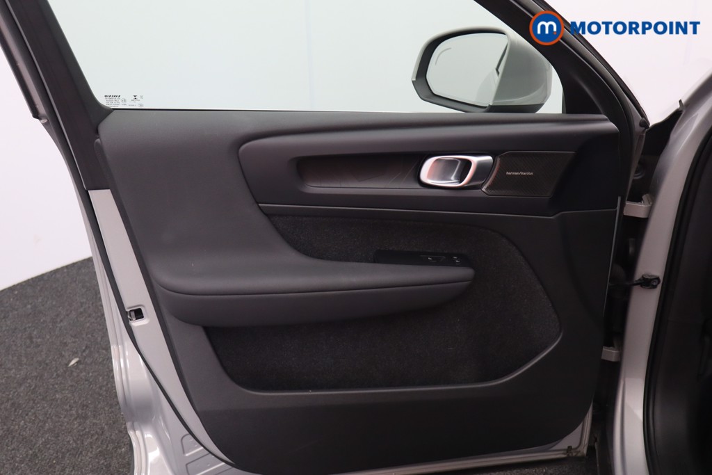 Volvo Xc40 Ultimate Automatic Petrol Plug-In Hybrid SUV - Stock Number (1579239) - 20th supplementary image