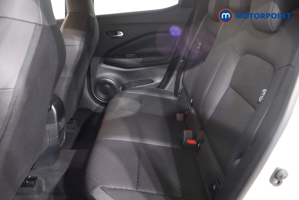 Nissan Juke N-Connecta Automatic Petrol-Electric Hybrid SUV - Stock Number (1580286) - 5th supplementary image