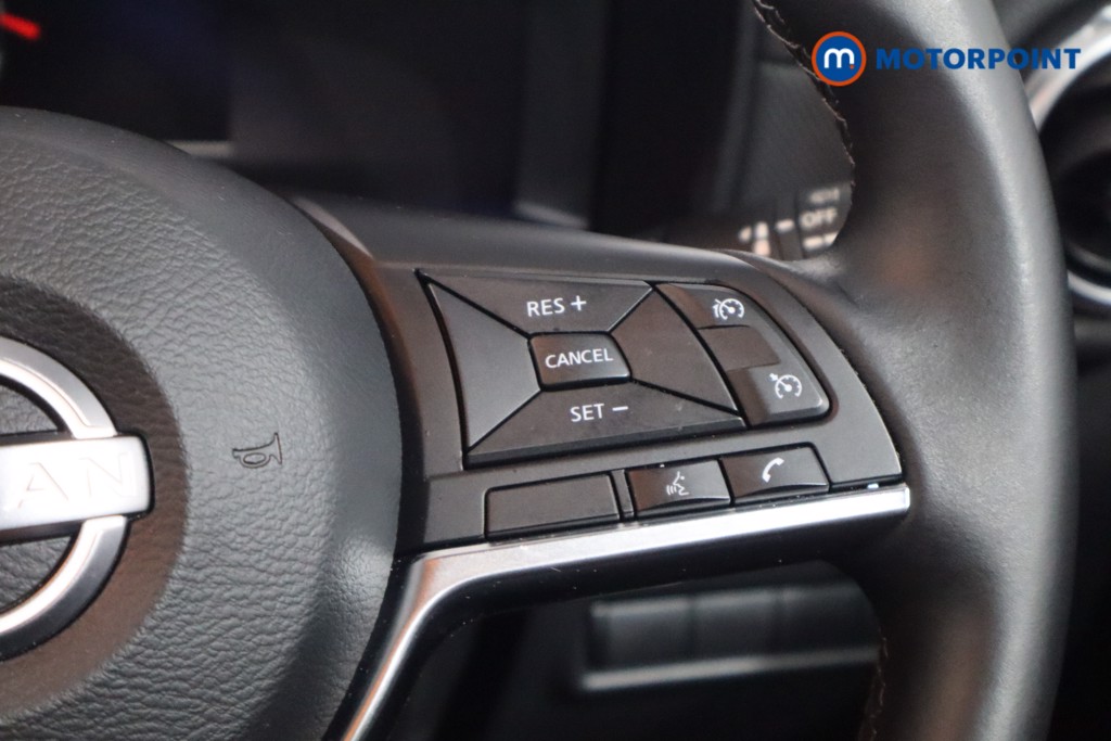 Nissan Juke N-Connecta Automatic Petrol-Electric Hybrid SUV - Stock Number (1580286) - 8th supplementary image