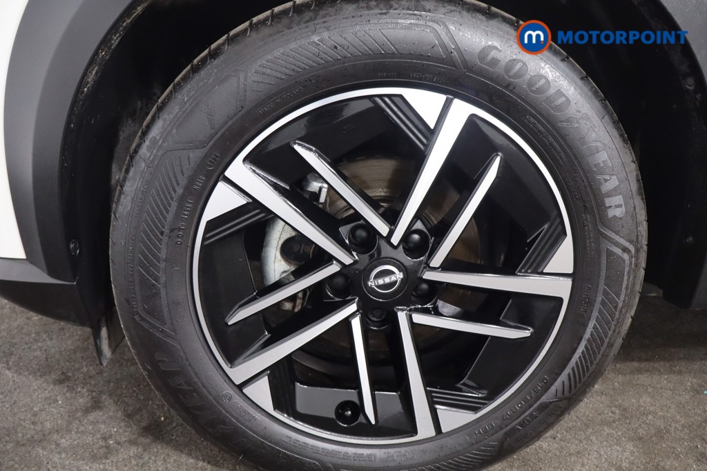 Nissan Juke N-Connecta Automatic Petrol-Electric Hybrid SUV - Stock Number (1580286) - 11th supplementary image