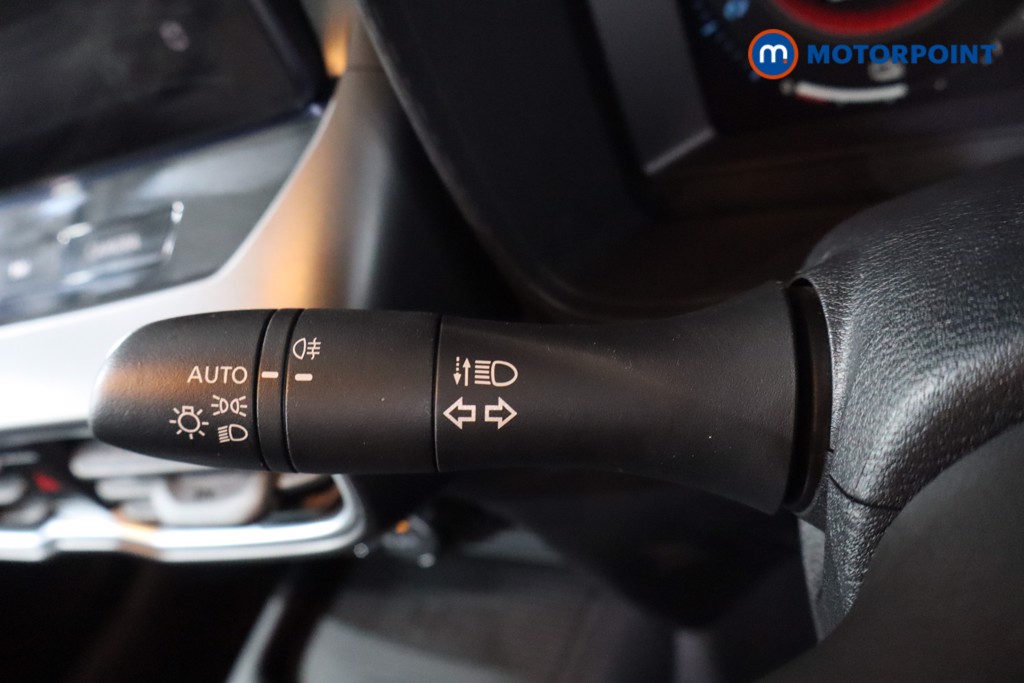Nissan Juke N-Connecta Automatic Petrol-Electric Hybrid SUV - Stock Number (1580286) - 20th supplementary image