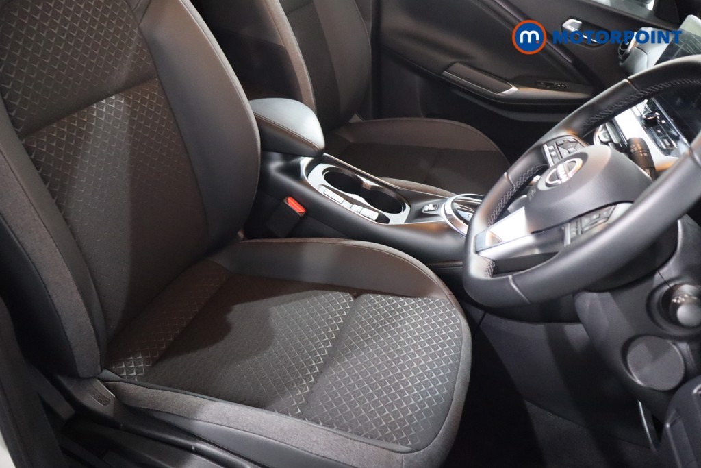 Nissan Juke N-Connecta Automatic Petrol-Electric Hybrid SUV - Stock Number (1580286) - 25th supplementary image
