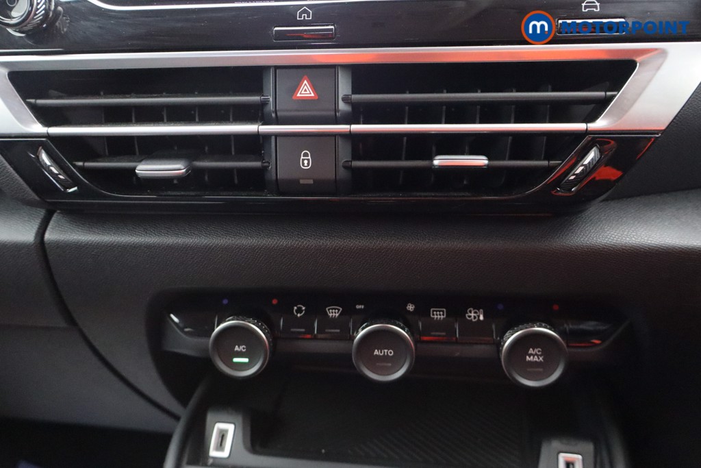 Citroen C4 Shine Automatic Electric Hatchback - Stock Number (1573673) - 7th supplementary image