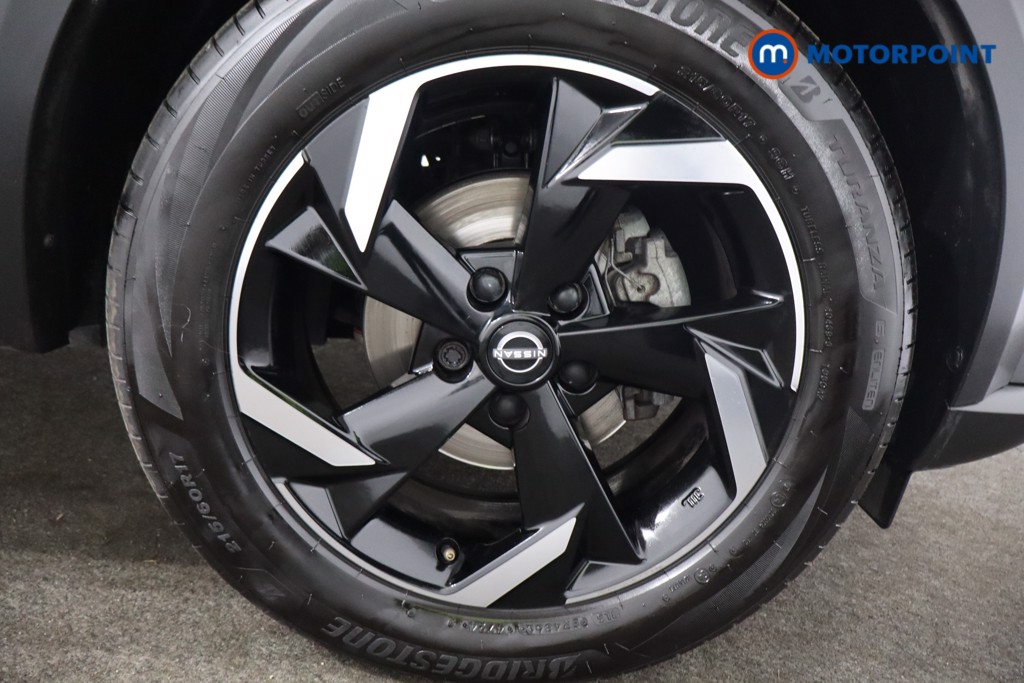 Nissan Juke N-Connecta Manual Petrol SUV - Stock Number (1575569) - 9th supplementary image