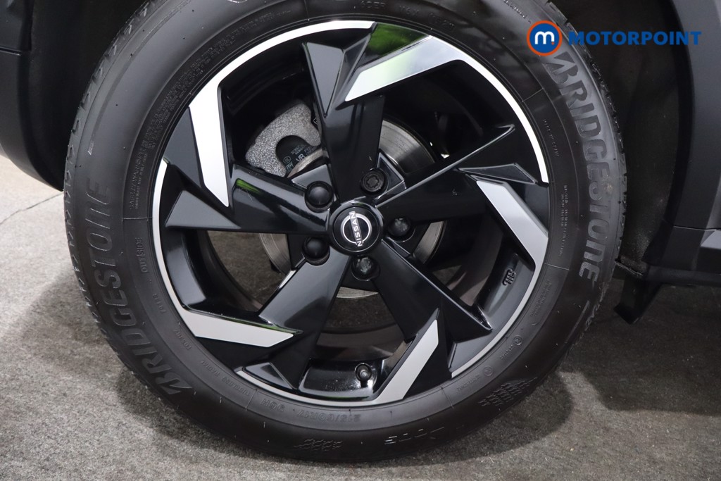 Nissan Juke N-Connecta Manual Petrol SUV - Stock Number (1575569) - 10th supplementary image