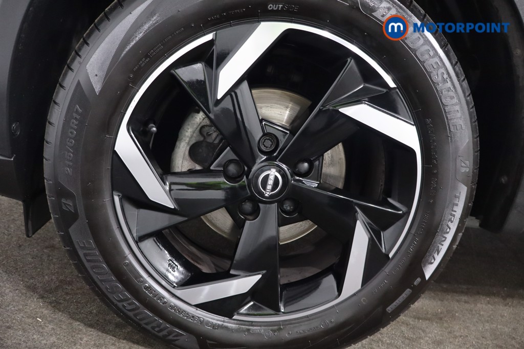 Nissan Juke N-Connecta Manual Petrol SUV - Stock Number (1575569) - 11th supplementary image