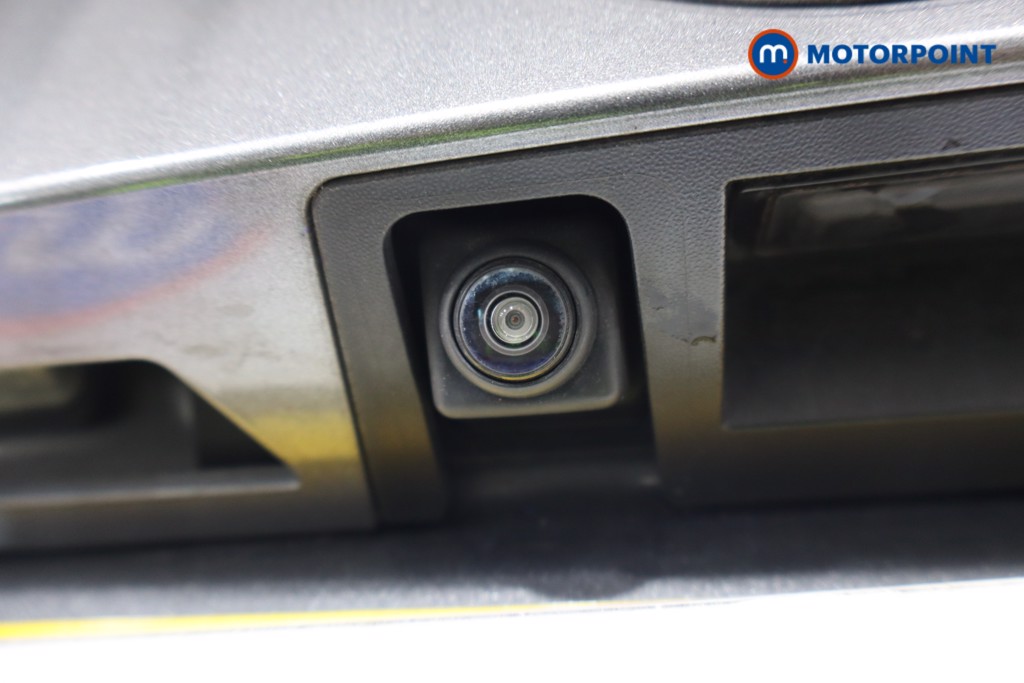 Nissan Juke N-Connecta Manual Petrol SUV - Stock Number (1575569) - 31st supplementary image