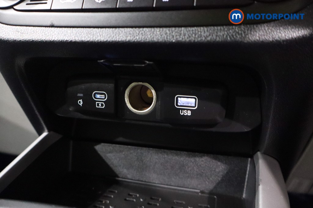 Hyundai I10 Premium Automatic Petrol Hatchback - Stock Number (1577200) - 18th supplementary image