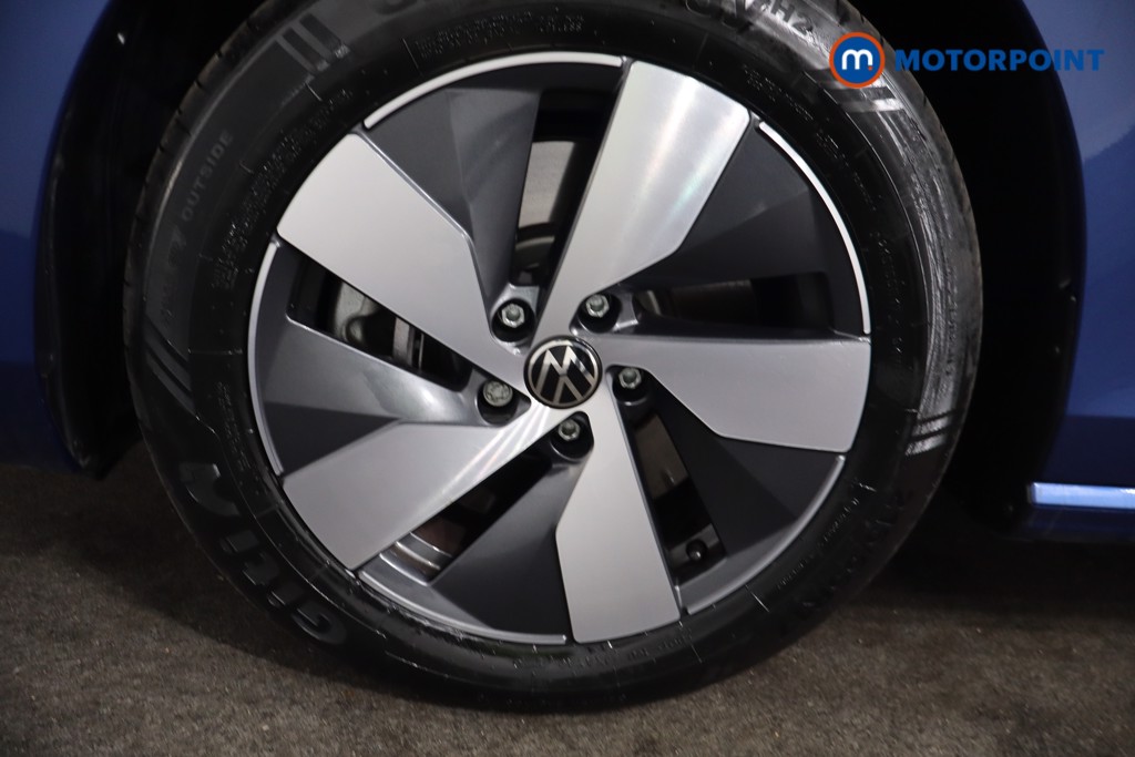 Volkswagen Passat Life Automatic Petrol Plug-In Hybrid Estate - Stock Number (1578155) - 11th supplementary image