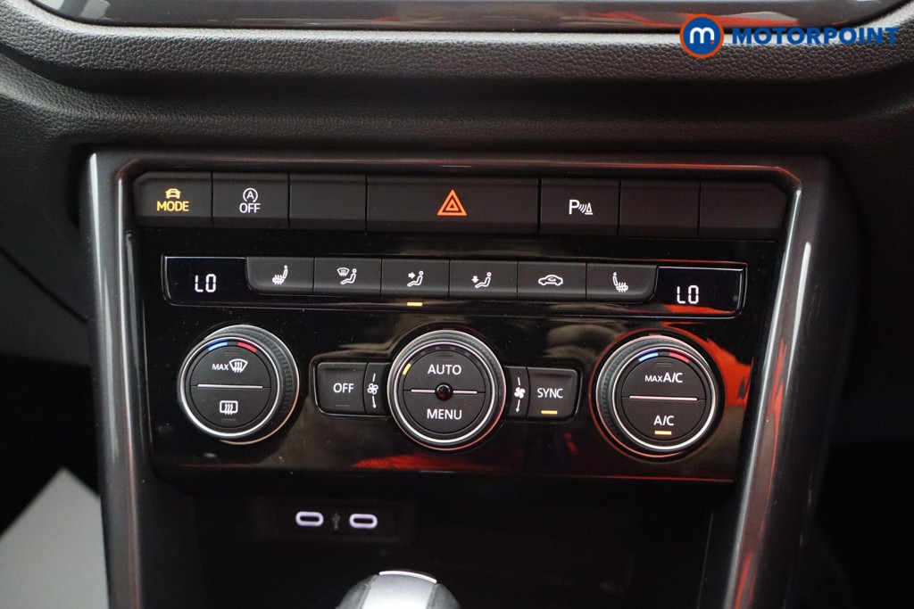 Volkswagen T-Roc R-Line Automatic Petrol SUV - Stock Number (1578286) - 7th supplementary image