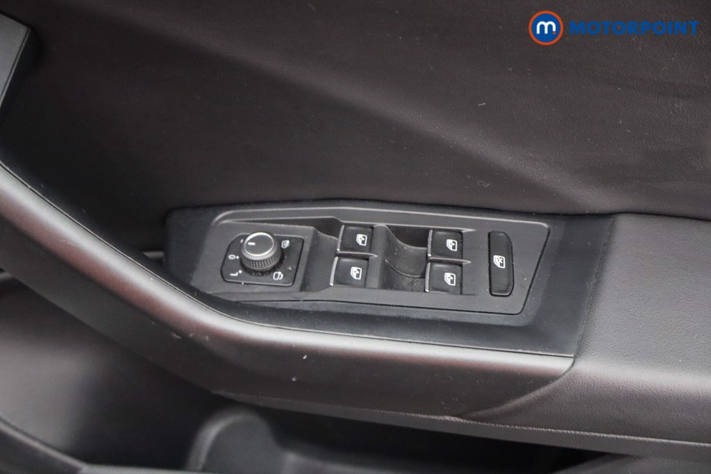 Volkswagen T-Roc R-Line Automatic Petrol SUV - Stock Number (1578286) - 11th supplementary image