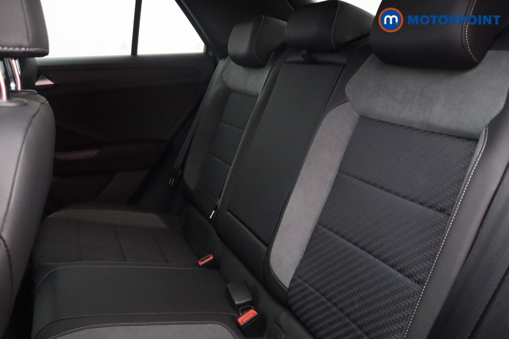 Volkswagen T-Roc R-Line Automatic Petrol SUV - Stock Number (1578286) - 17th supplementary image