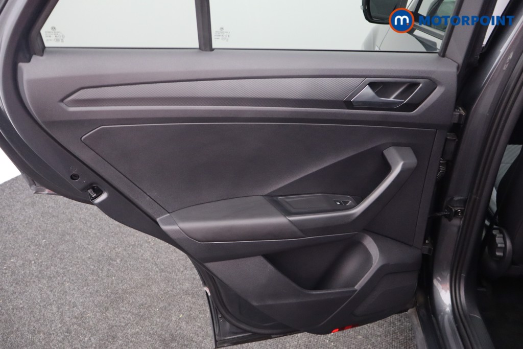 Volkswagen T-Roc R-Line Automatic Petrol SUV - Stock Number (1578286) - 19th supplementary image