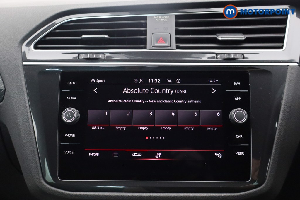Volkswagen Tiguan R-Line Automatic Petrol SUV - Stock Number (1578294) - 6th supplementary image