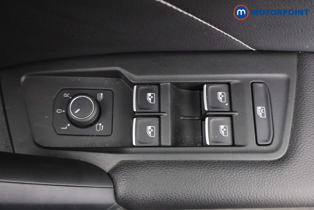 Volkswagen Tiguan R-Line Automatic Petrol SUV - Stock Number (1578294) - 11th supplementary image
