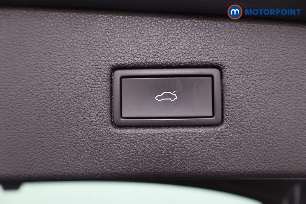 Volkswagen Tiguan R-Line Automatic Petrol SUV - Stock Number (1578294) - 38th supplementary image