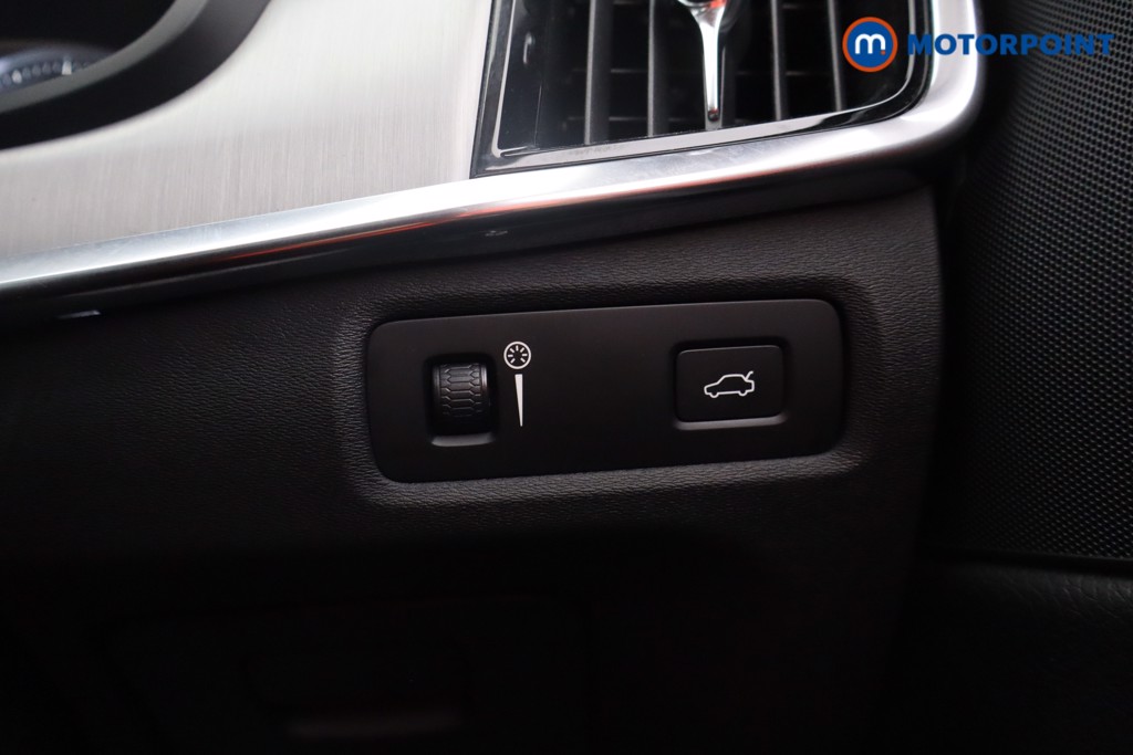 Volvo S90 Momentum Automatic Diesel Saloon - Stock Number (1579744) - 10th supplementary image