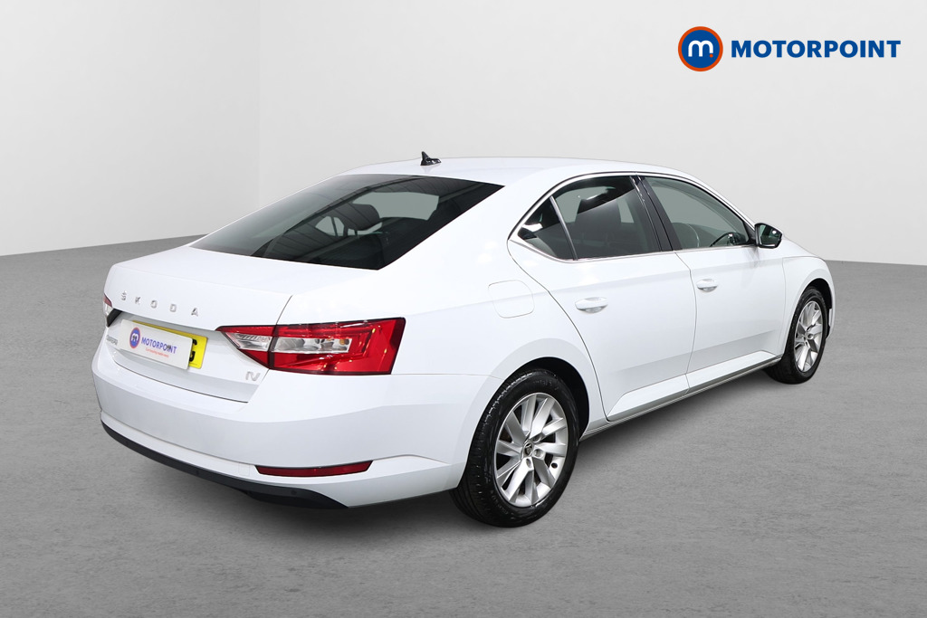 Skoda Superb Se Technology Automatic Petrol Plug-In Hybrid Hatchback - Stock Number (1580362) - Drivers side rear corner