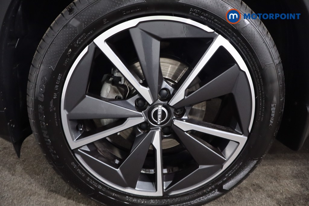 Nissan Qashqai Tekna Manual Petrol SUV - Stock Number (1580541) - 11th supplementary image