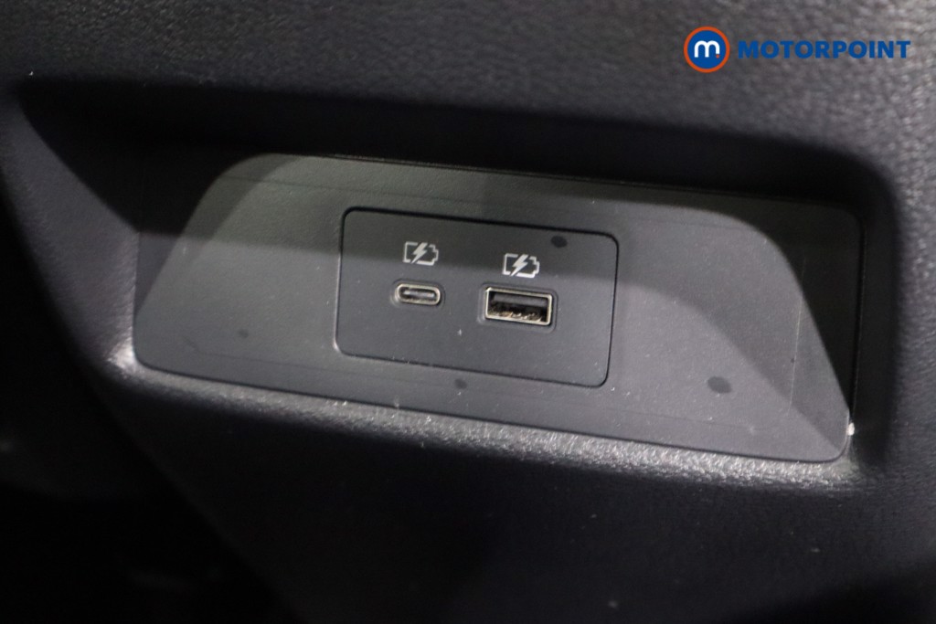 Nissan Qashqai Tekna Manual Petrol SUV - Stock Number (1580541) - 13th supplementary image
