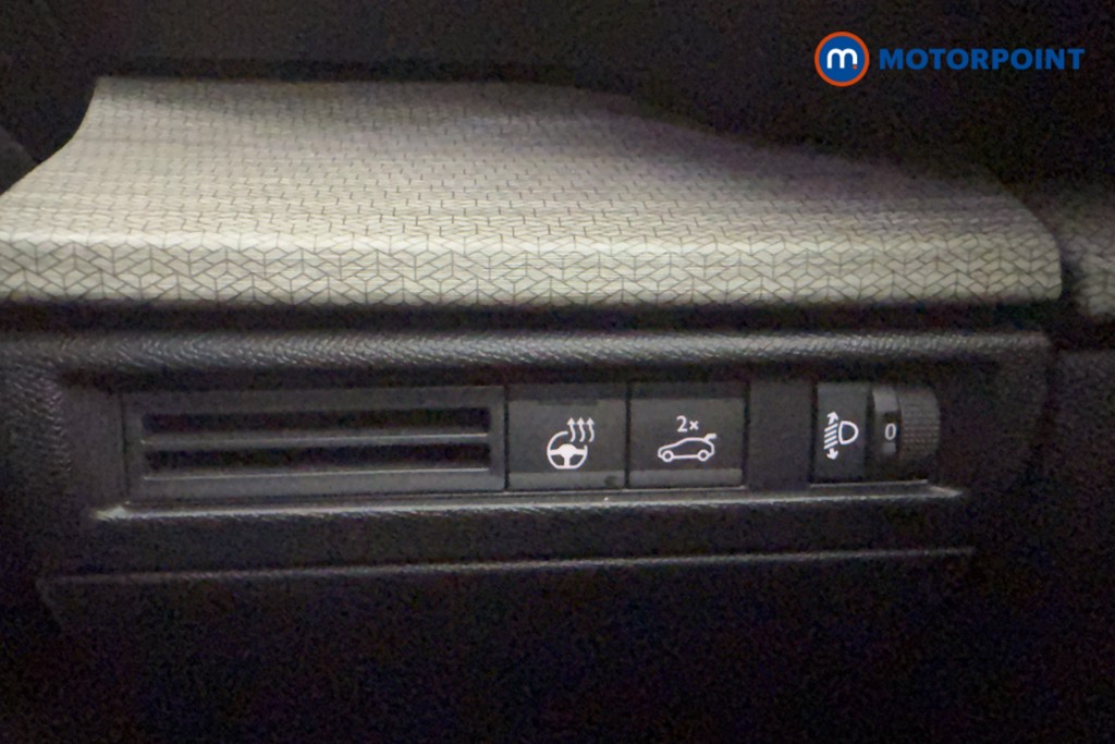 Citroen C5 X Shine Plus Automatic Petrol Hatchback - Stock Number (1561632) - 17th supplementary image