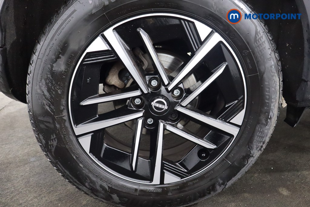 Nissan Juke N-Connecta Manual Petrol SUV - Stock Number (1564236) - 14th supplementary image