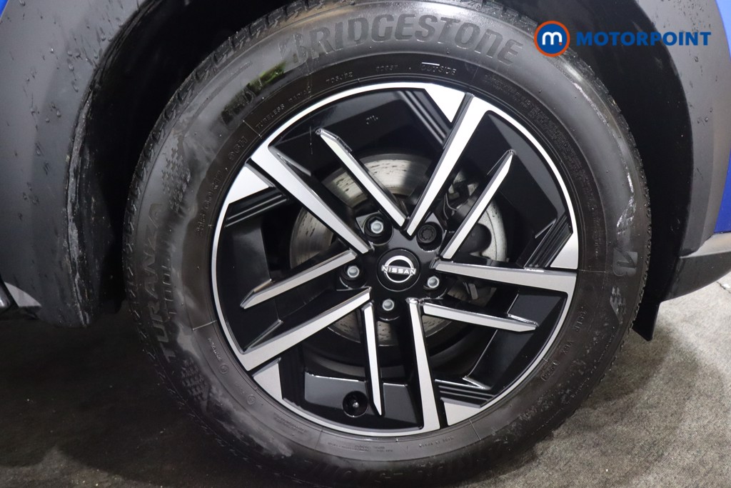 Nissan Juke N-Connecta Manual Petrol SUV - Stock Number (1564236) - 15th supplementary image