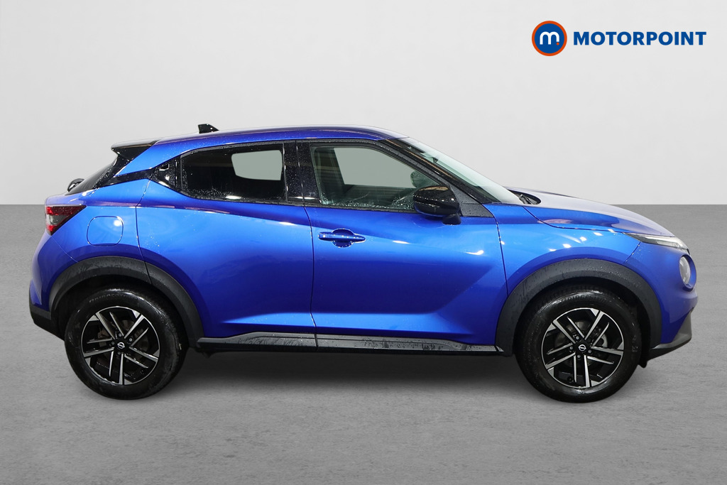 Nissan Juke N-Connecta Manual Petrol SUV - Stock Number (1564236) - Drivers side