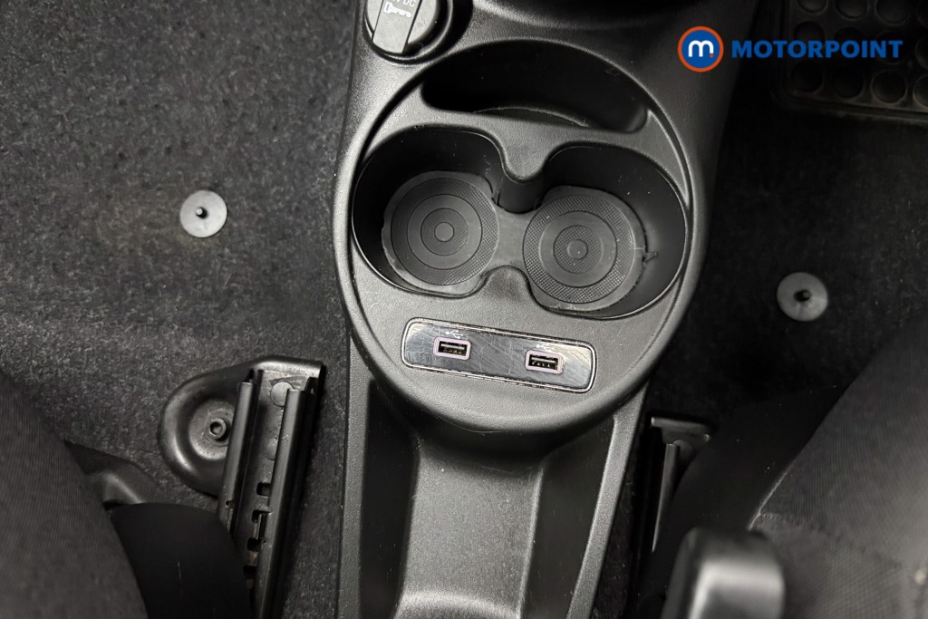 Fiat 500 TOP Manual Petrol-Electric Hybrid Hatchback - Stock Number (1565260) - 11th supplementary image