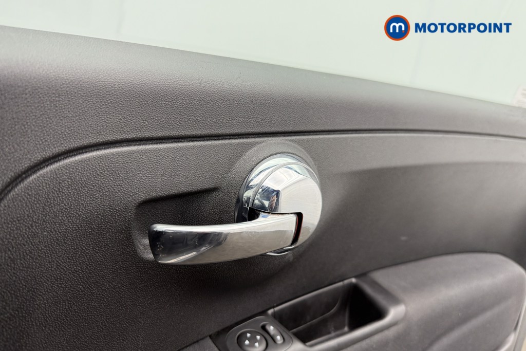 Fiat 500 TOP Manual Petrol-Electric Hybrid Hatchback - Stock Number (1565260) - 14th supplementary image