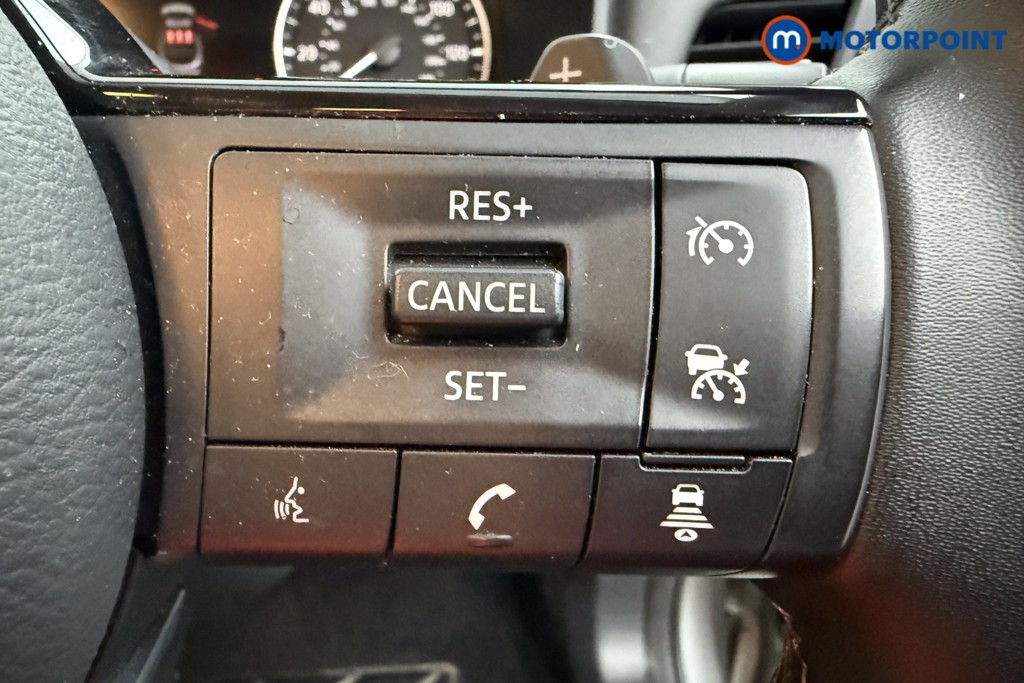 Nissan Qashqai Acenta Premium Automatic Petrol SUV - Stock Number (1568015) - 5th supplementary image
