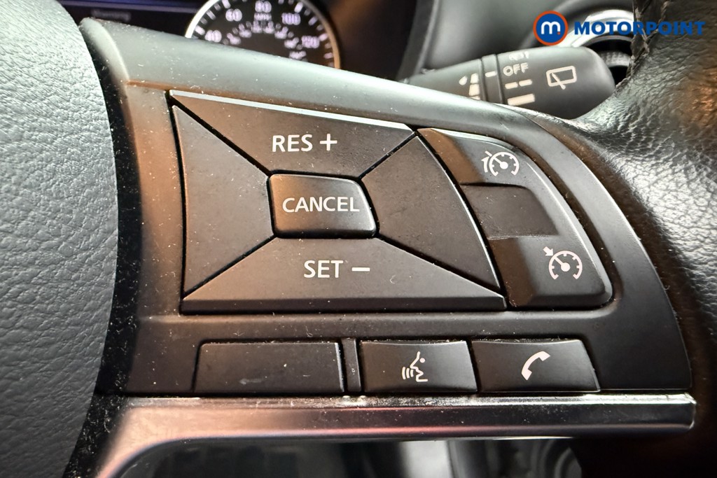 Nissan Juke N-Connecta Manual Petrol SUV - Stock Number (1568043) - 5th supplementary image