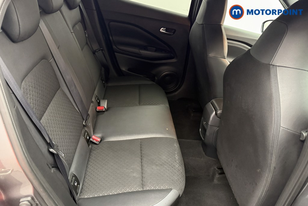 Nissan Juke N-Connecta Manual Petrol SUV - Stock Number (1568043) - 23rd supplementary image