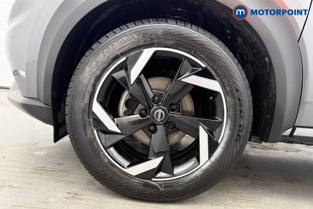 Nissan Juke N-Connecta Manual Petrol SUV - Stock Number (1568043) - 33rd supplementary image