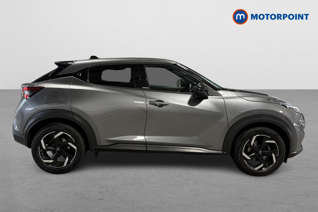 Nissan Juke N-Connecta Manual Petrol SUV - Stock Number (1568043) - Drivers side