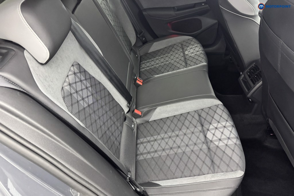 Volkswagen Golf R-Line Automatic Petrol Hatchback - Stock Number (1568755) - 4th supplementary image