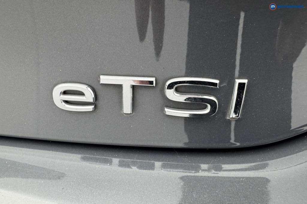 Volkswagen Golf R-Line Automatic Petrol Hatchback - Stock Number (1568755) - 32nd supplementary image