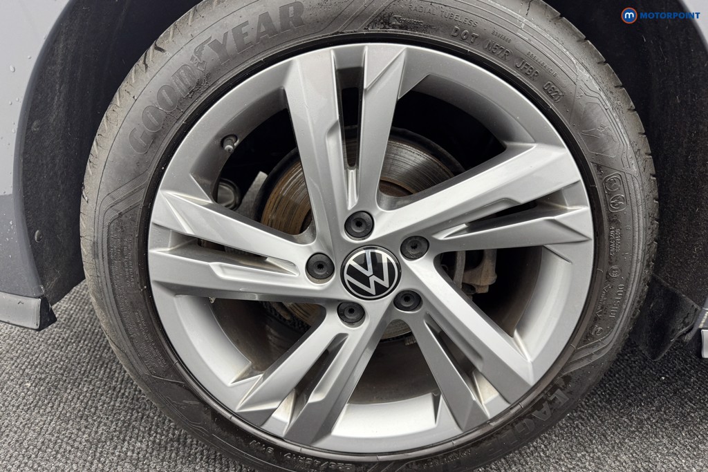 Volkswagen Golf R-Line Automatic Petrol Hatchback - Stock Number (1568755) - 34th supplementary image