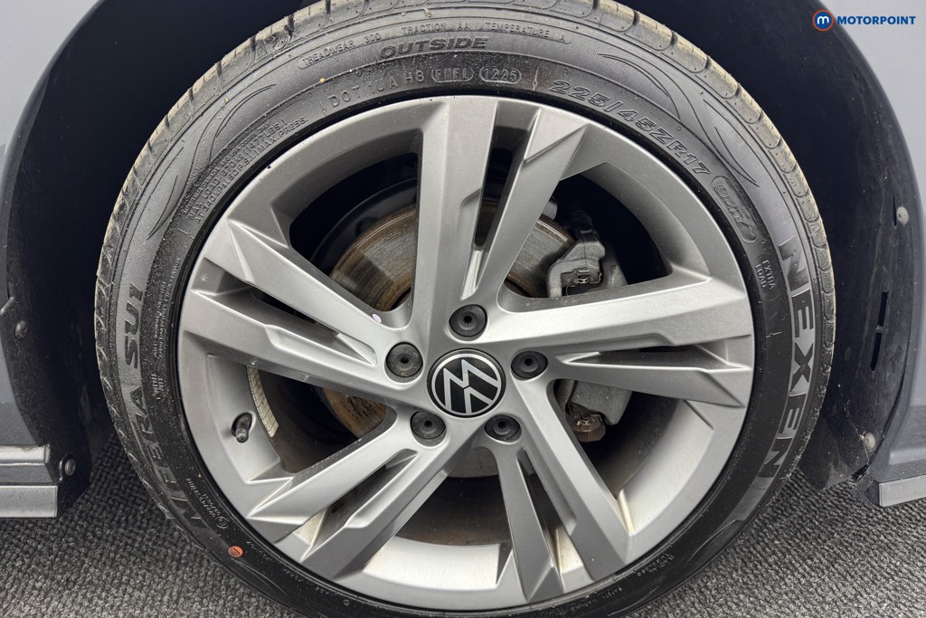 Volkswagen Golf R-Line Automatic Petrol Hatchback - Stock Number (1568755) - 35th supplementary image