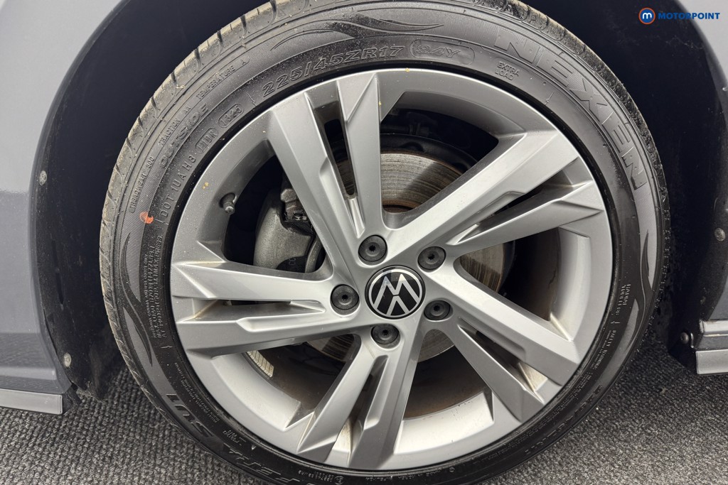 Volkswagen Golf R-Line Automatic Petrol Hatchback - Stock Number (1568755) - 36th supplementary image