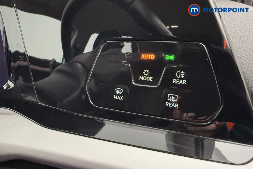 Volkswagen Golf Life Manual Petrol Hatchback - Stock Number (1570662) - 18th supplementary image