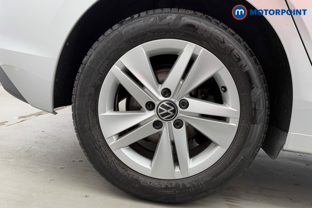Volkswagen Golf Life Manual Petrol Hatchback - Stock Number (1570662) - 32nd supplementary image