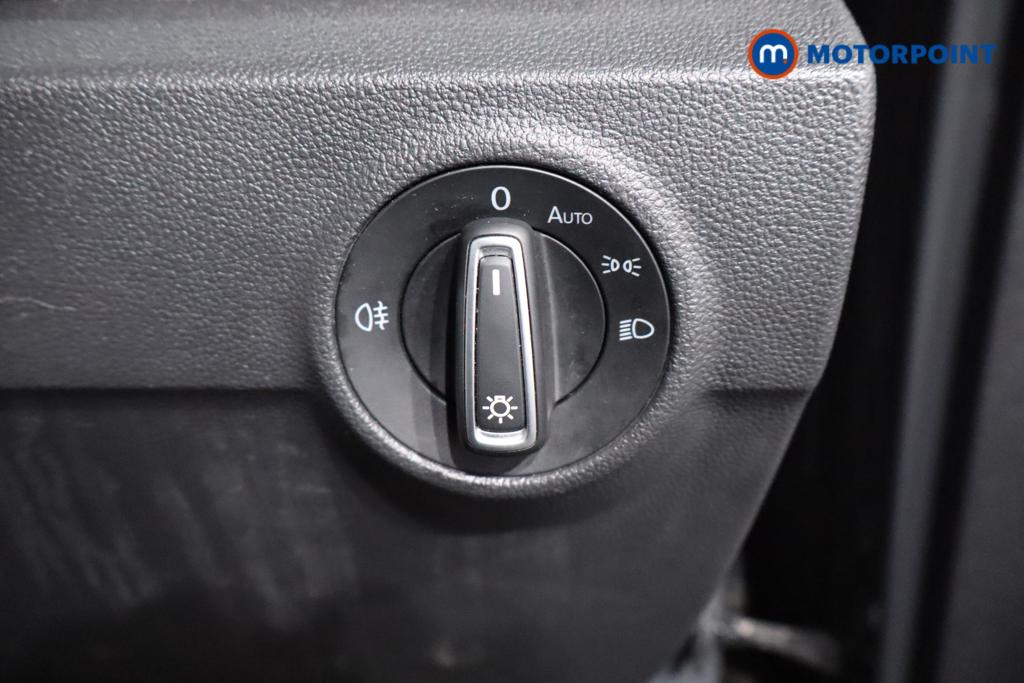 Volkswagen T-Roc SE Manual Petrol SUV - Stock Number (1570890) - 12th supplementary image