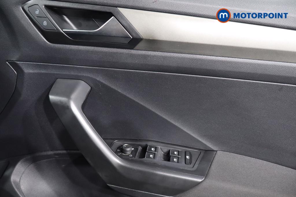 Volkswagen T-Roc SE Manual Petrol SUV - Stock Number (1570890) - 14th supplementary image