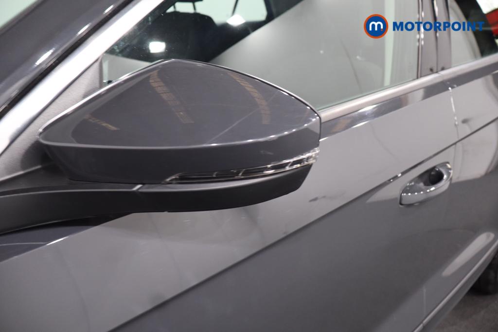 Volkswagen T-Roc SE Manual Petrol SUV - Stock Number (1570890) - 23rd supplementary image