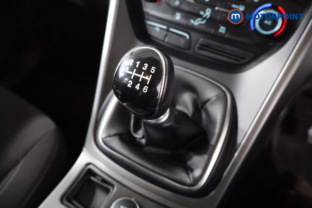Ford Kuga Zetec Manual Petrol SUV - Stock Number (1571211) - 14th supplementary image