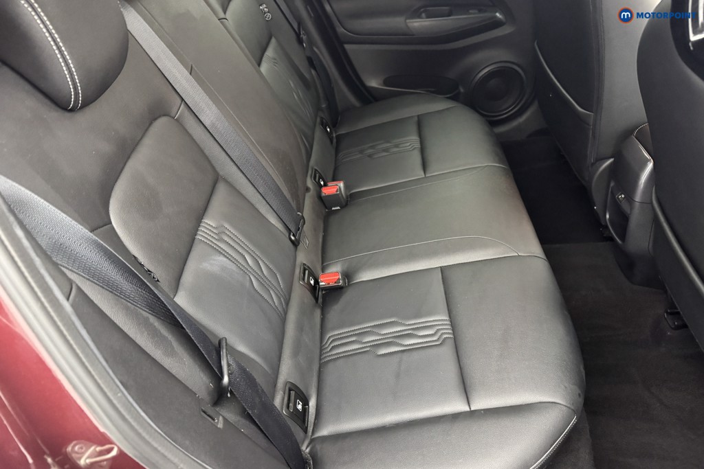 Nissan Juke Tekna Automatic Petrol SUV - Stock Number (1572565) - 4th supplementary image