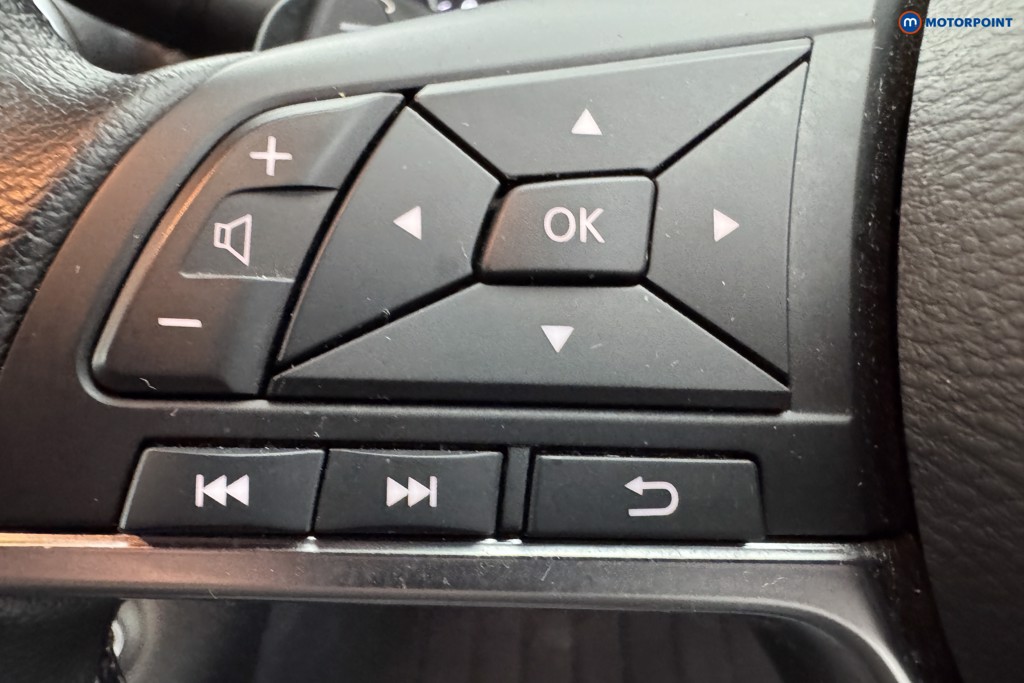 Nissan Juke Tekna Automatic Petrol SUV - Stock Number (1572565) - 18th supplementary image