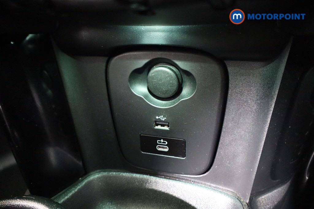 Mini Hatchback Cooper S Classic Automatic Petrol Hatchback - Stock Number (1573173) - 8th supplementary image